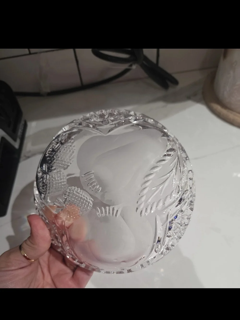 Vtg Crystal Cut Glass Bowl With Apple, Pear & Strawberry Design Scallop Edge